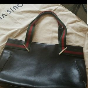 Authentic Vintage Gucci handbag.